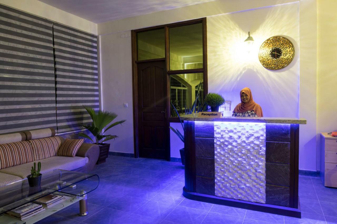 Global Residence Kaashidhoo Bagian luar foto