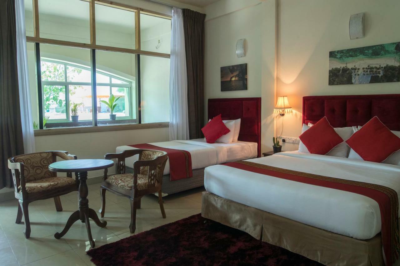 Global Residence Kaashidhoo Bagian luar foto