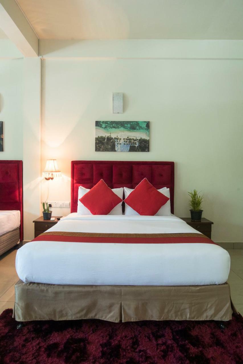 Global Residence Kaashidhoo Bagian luar foto
